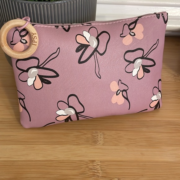 A Bundle of three # NWOT # Lavender Cosmetic Bag Set - Picture 7 of 8